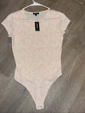 Express Light Pink Floral Short-Sleeve Bodysuit